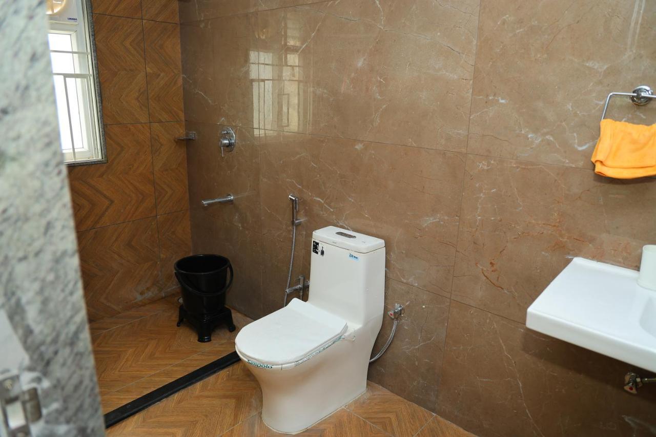 Swayamkrushi 4Th Floor Appartement Haiderabad Buitenkant foto