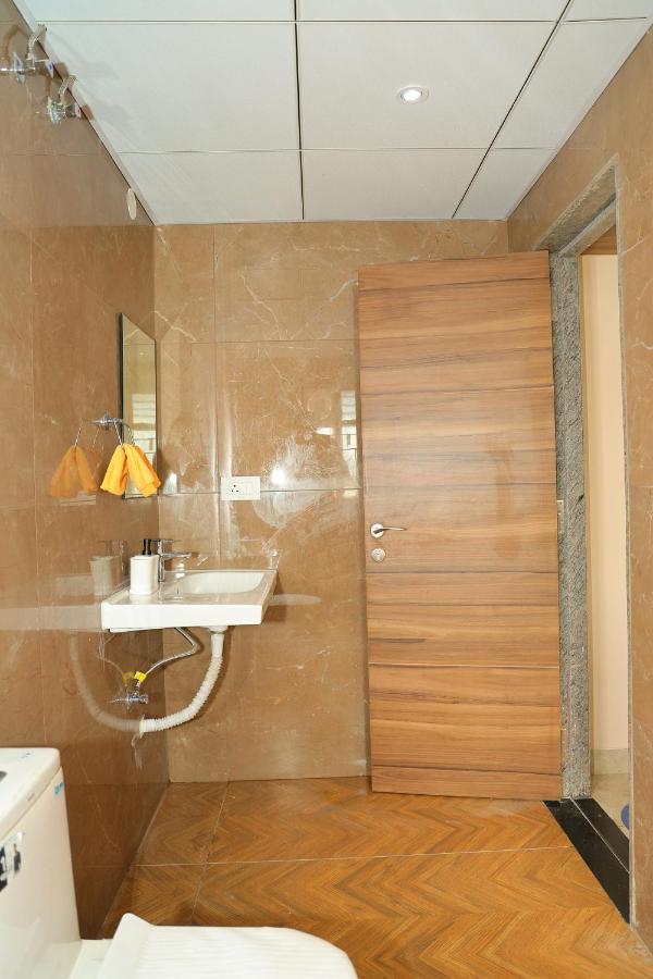 Swayamkrushi 4Th Floor Appartement Haiderabad Buitenkant foto