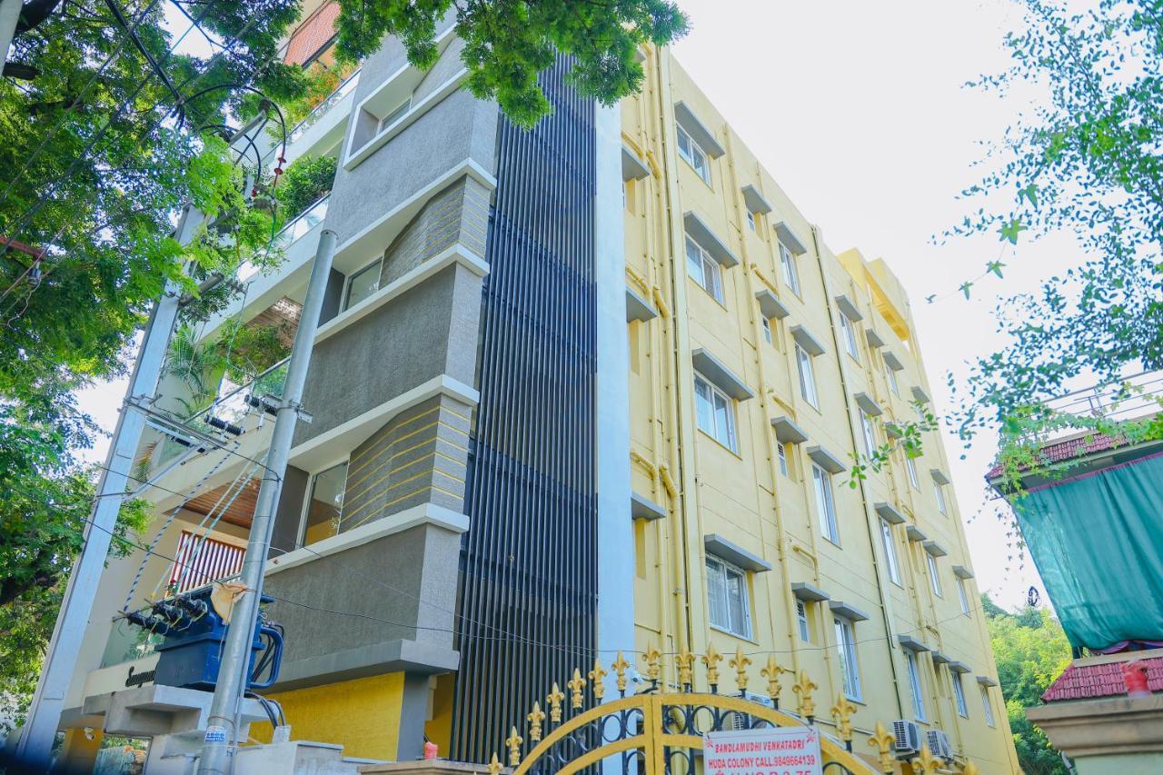 Swayamkrushi 4Th Floor Appartement Haiderabad Buitenkant foto
